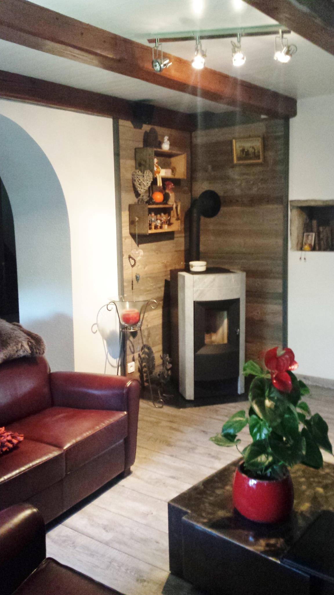 Technicien intervenant sur une chaudière